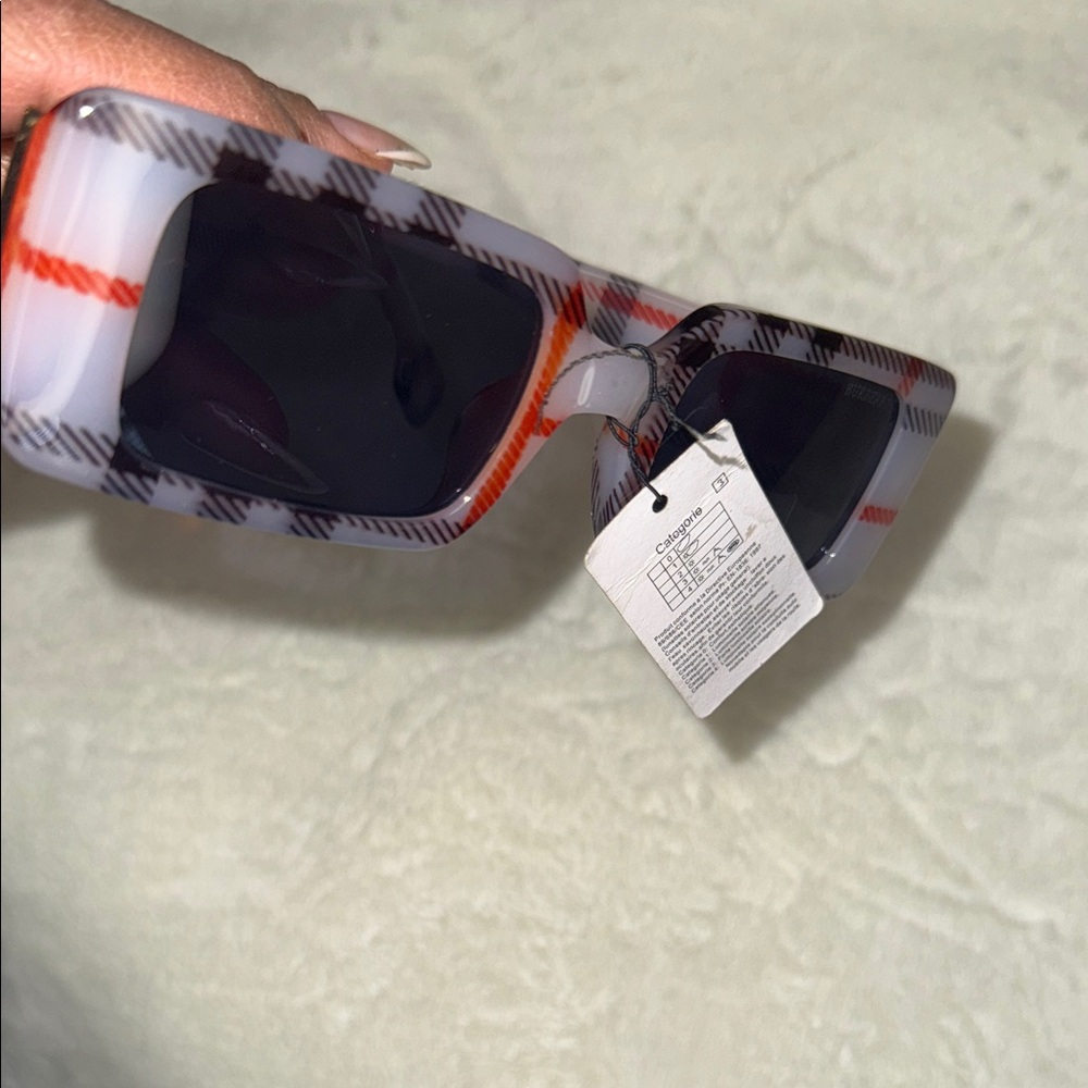 Plaid Rectangular Sunglasses with Black Lenses - image 7